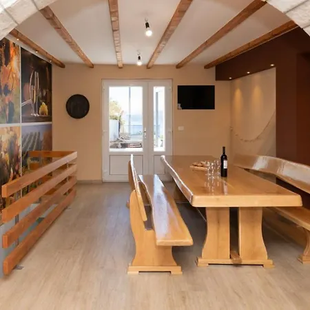 Mia 6 - Omis By Guide Apartment